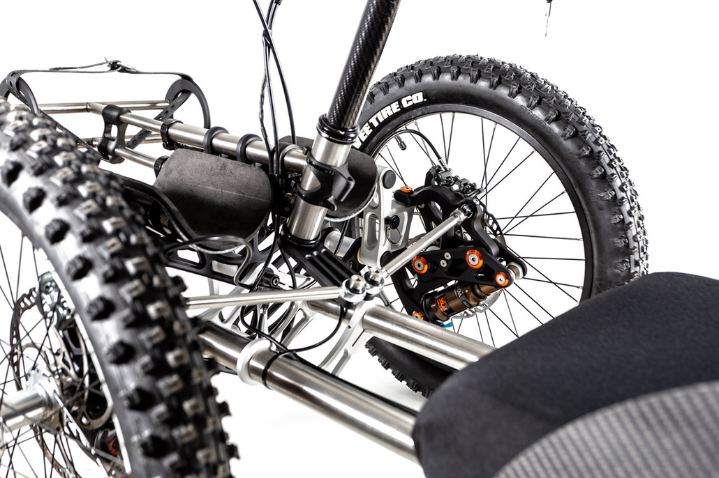 Bowhead Reach E-Bike Frame and Vee tires