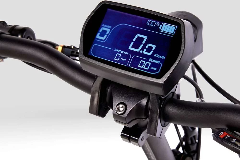 Trivel display screen positioned between the handlebars
